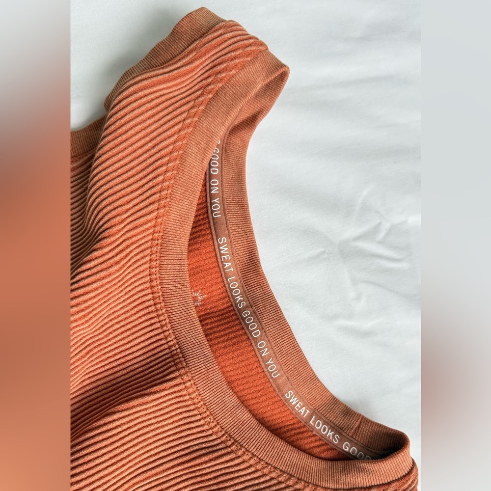 Offline by Aerie Ribbed Cropped Tank Top Size L – Rust Brown - Picture 6 of 6